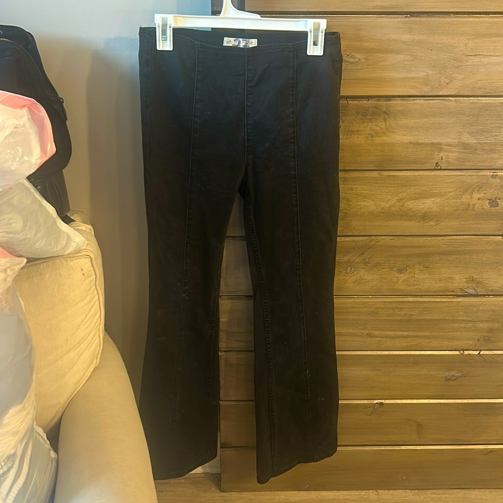 Black elastic boot cut jeans